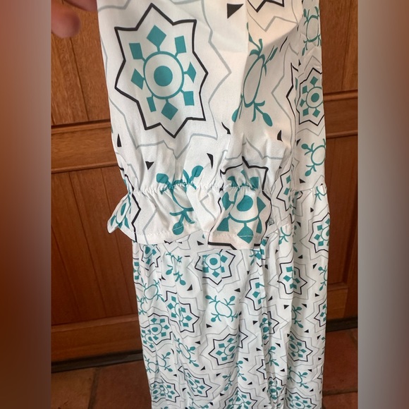 Made with Love NWT large white with geometric designs boho tier maxi dress - Picture 3 of 8